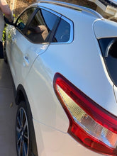 Load image into Gallery viewer, DOCTORWAX CAR WASH &amp; WAX 1.89 litre